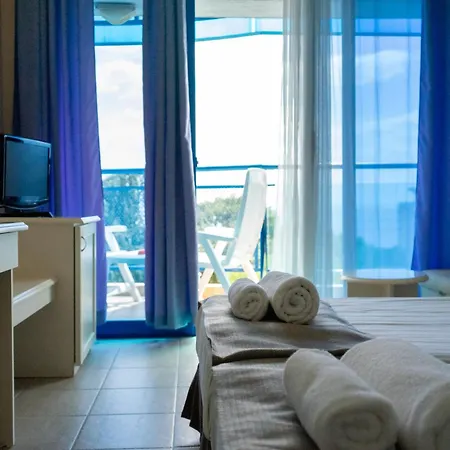 Aphrodite (adults Only) Aranyhomok